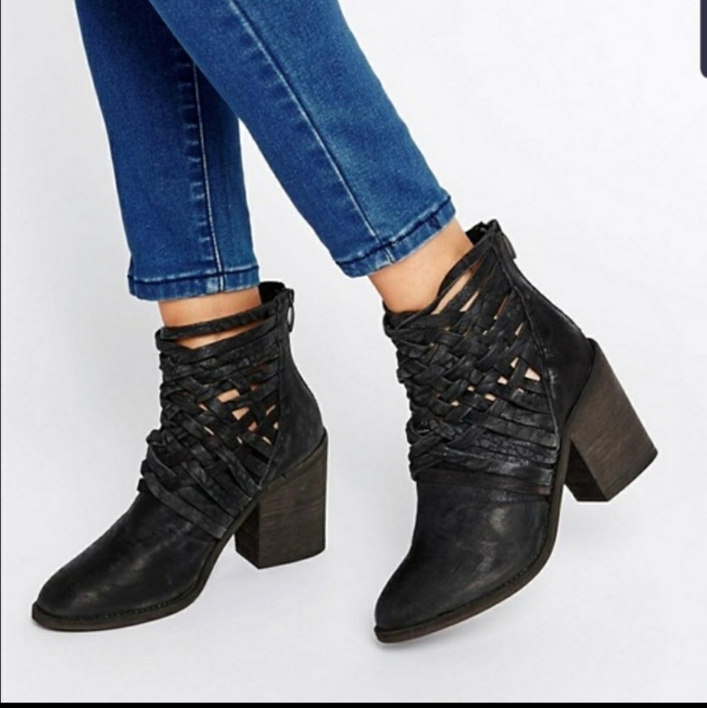 Free people ankle boots size 39